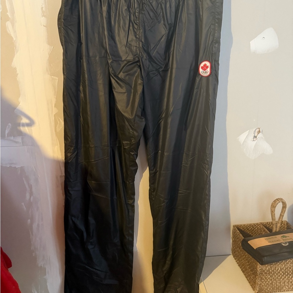 HBC Team Canada Olympic Black Track Joggers Women's XL - Picture 2 of 9